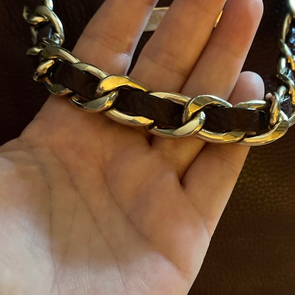 Beautiful Michael Kors Dark Brown Tote Double Strap with Gold Chain - Picture 3 of 11